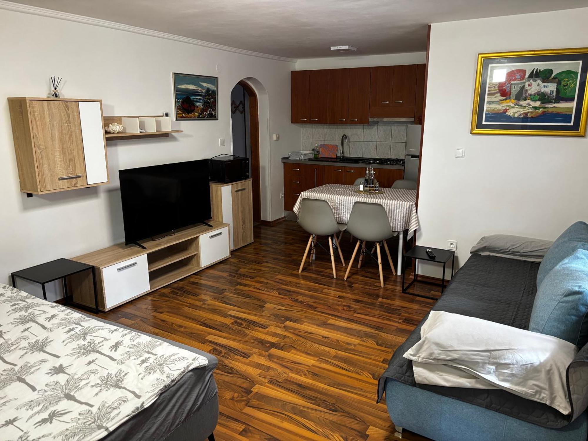 Apartmani Rozi أوماغ المظهر الخارجي الصورة