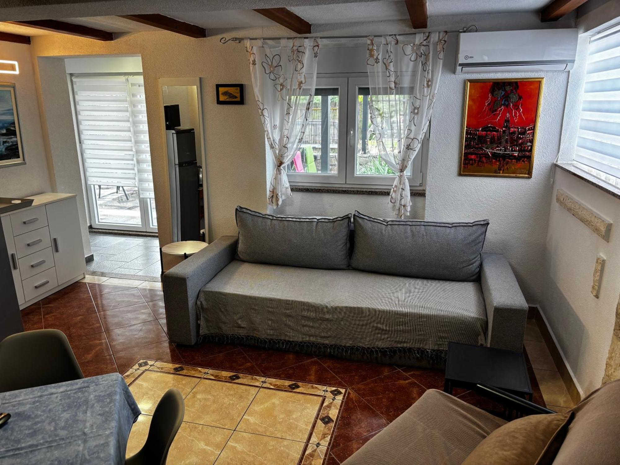 Apartmani Rozi أوماغ المظهر الخارجي الصورة