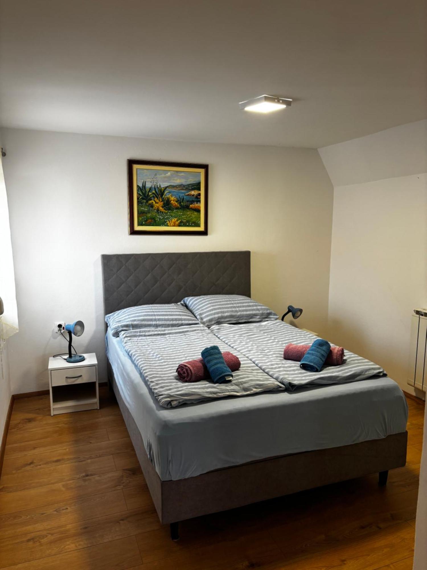 Apartmani Rozi أوماغ المظهر الخارجي الصورة