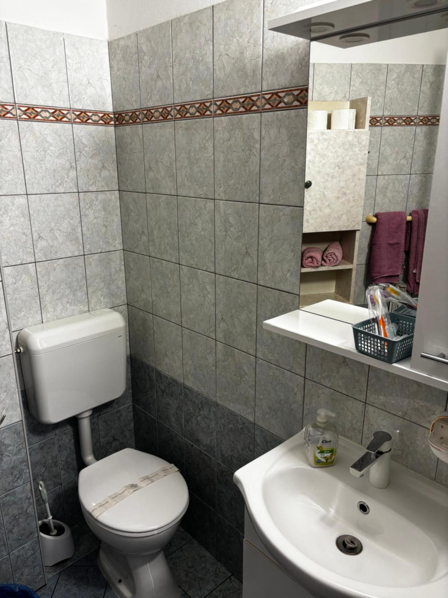 Apartmani Rozi أوماغ المظهر الخارجي الصورة