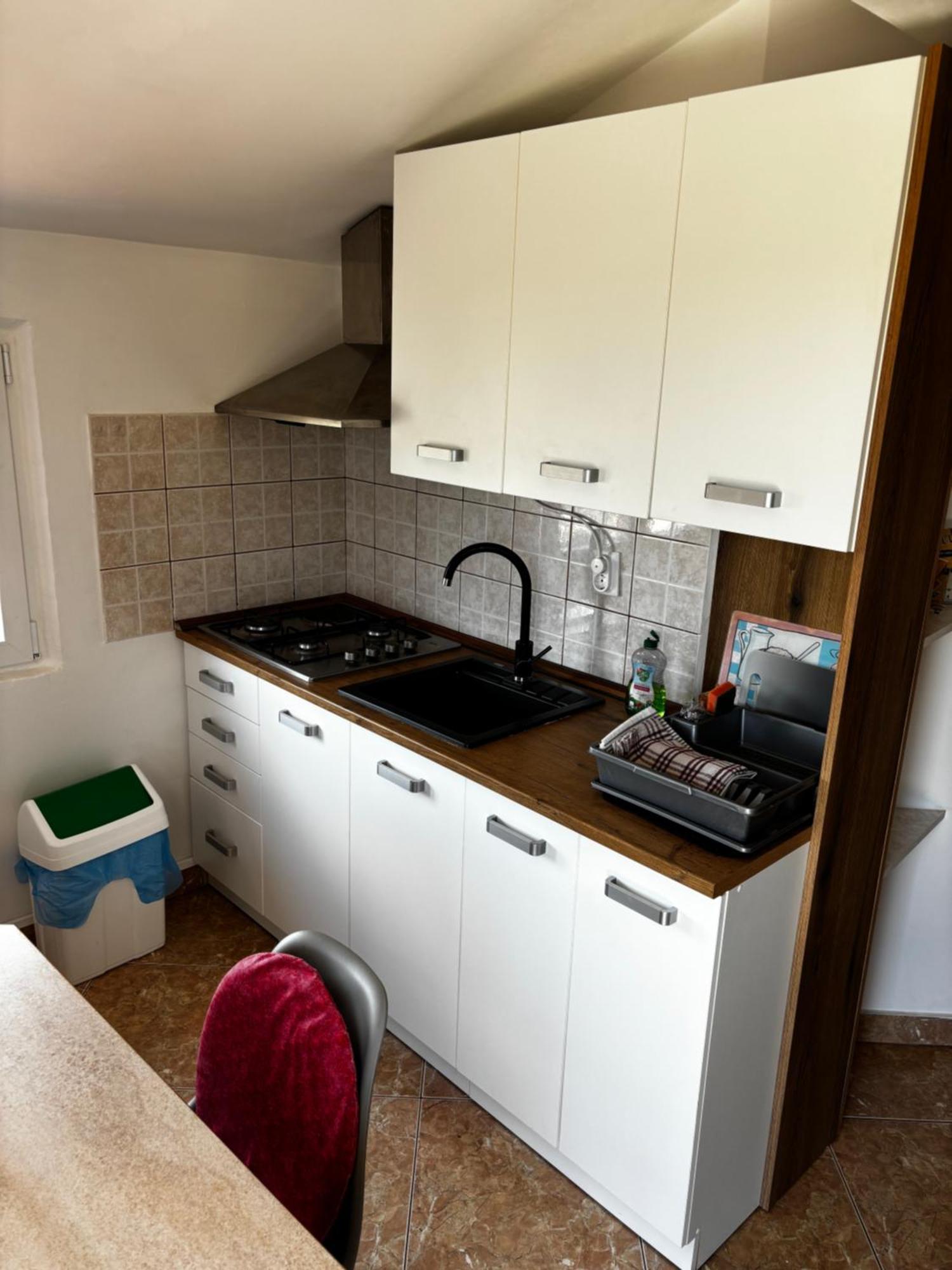Apartmani Rozi أوماغ المظهر الخارجي الصورة